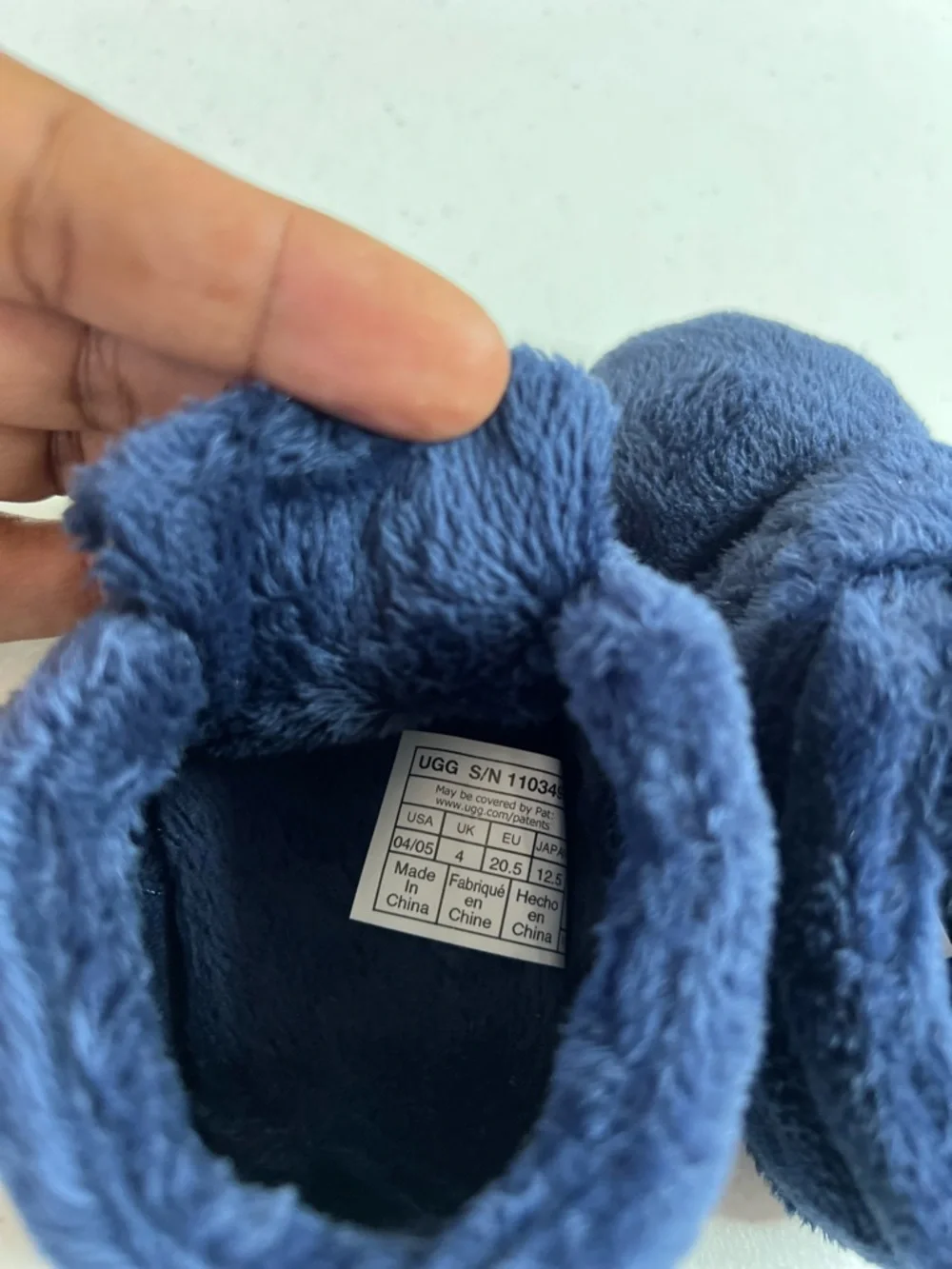 UGG Kids' Bixbee booties Blue soft terry cloth Infant Baby Size 4-5 Slip On